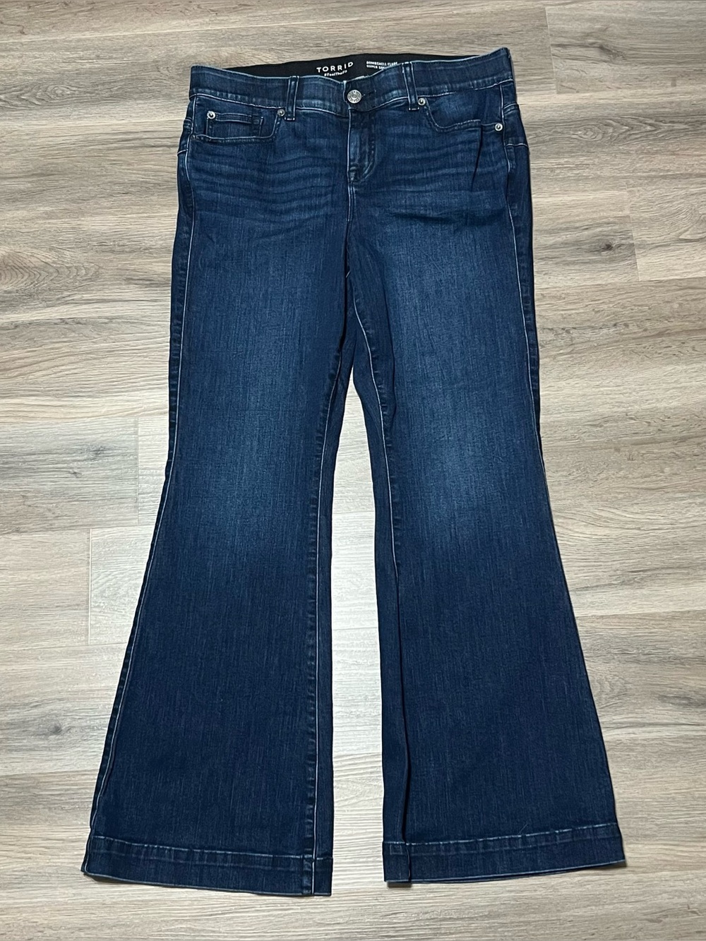Torrid Womens 16R Blue Jeans Bombshell Flare Super Soft Cotton Stretch Dark Wash